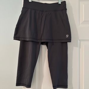 Sofibella Abaza Skirt w/Leggings